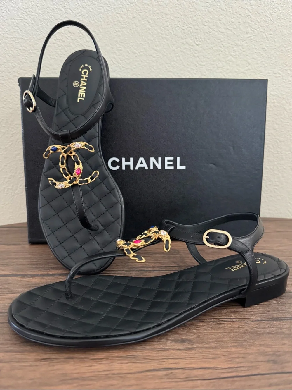 NEW CHANEL Quilted Lambskin Leather Rhinestone Detailed Sandals in Black